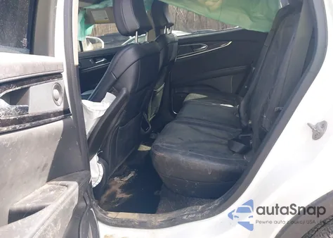 2022 Lincoln Nautilus Reserve z USA, uszkodzony, nr VIN 2LMPJ6K98NBL10977